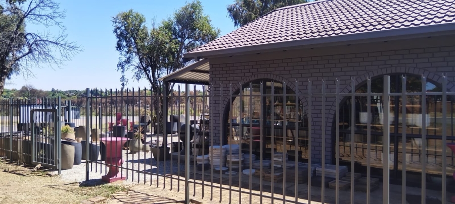 Commercial Property for Sale in Flamwood North West